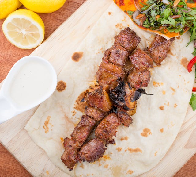 şiş kebap, şiş,